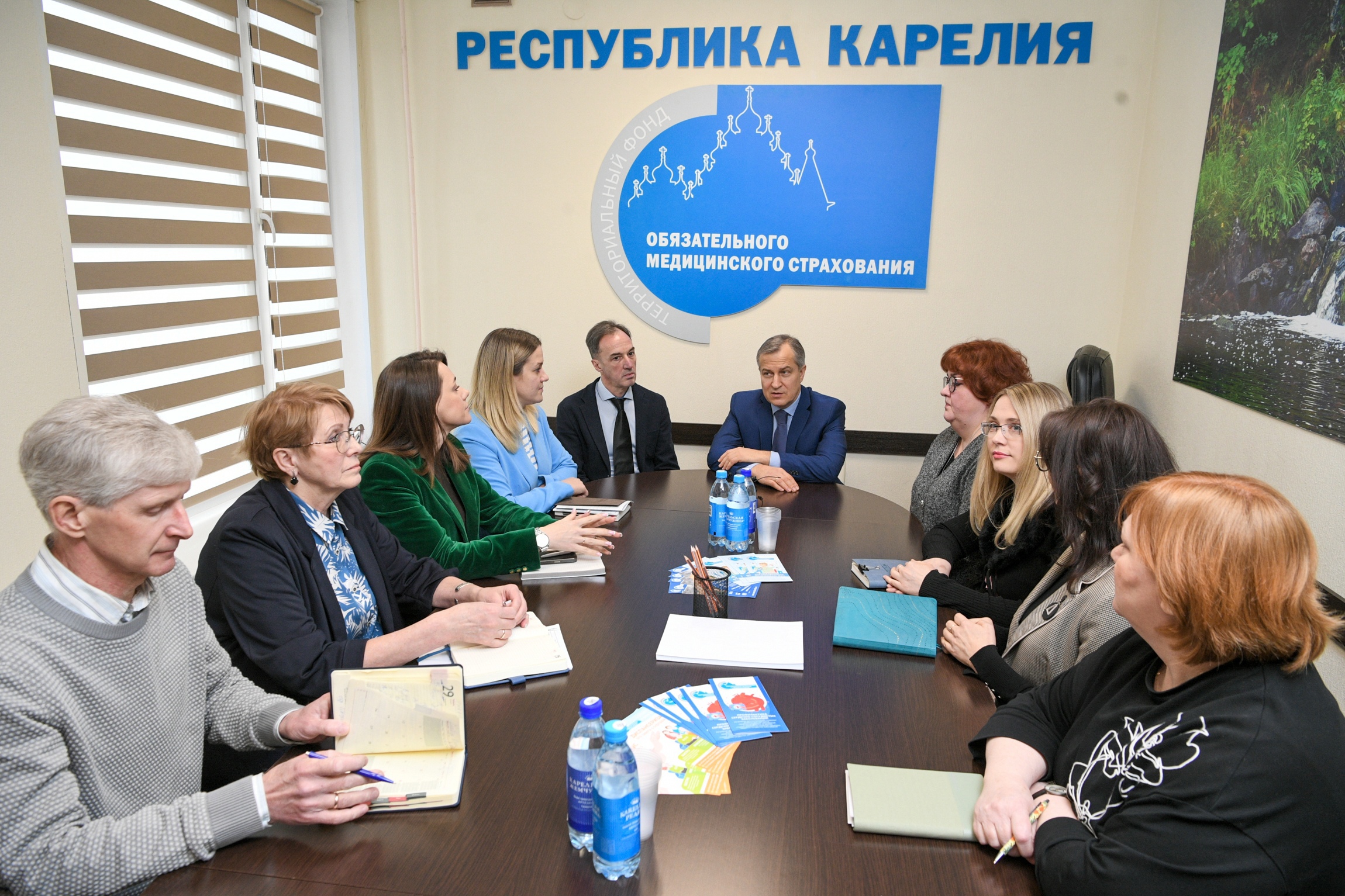 Александр Чепик представил нового руководителя Территориального фонда обязательного медицинского страхования Республики Карелия